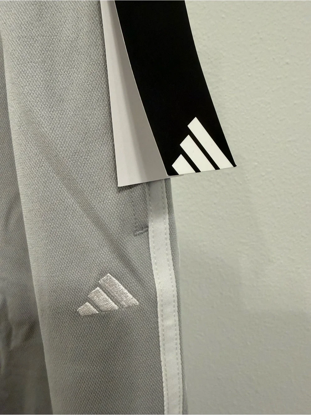 adidas men’s golf track pant Large Athletic Athlesiure Comfortable Casual Weeken